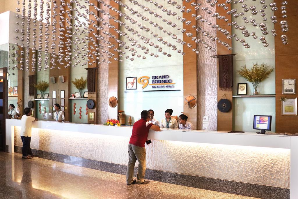 Grand Borneo Hotel Kota Kinabalu Exterior foto